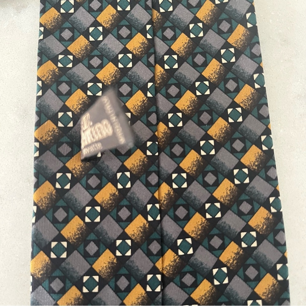 Vintage Valentino Tie 100% silk - Picture 3 of 7